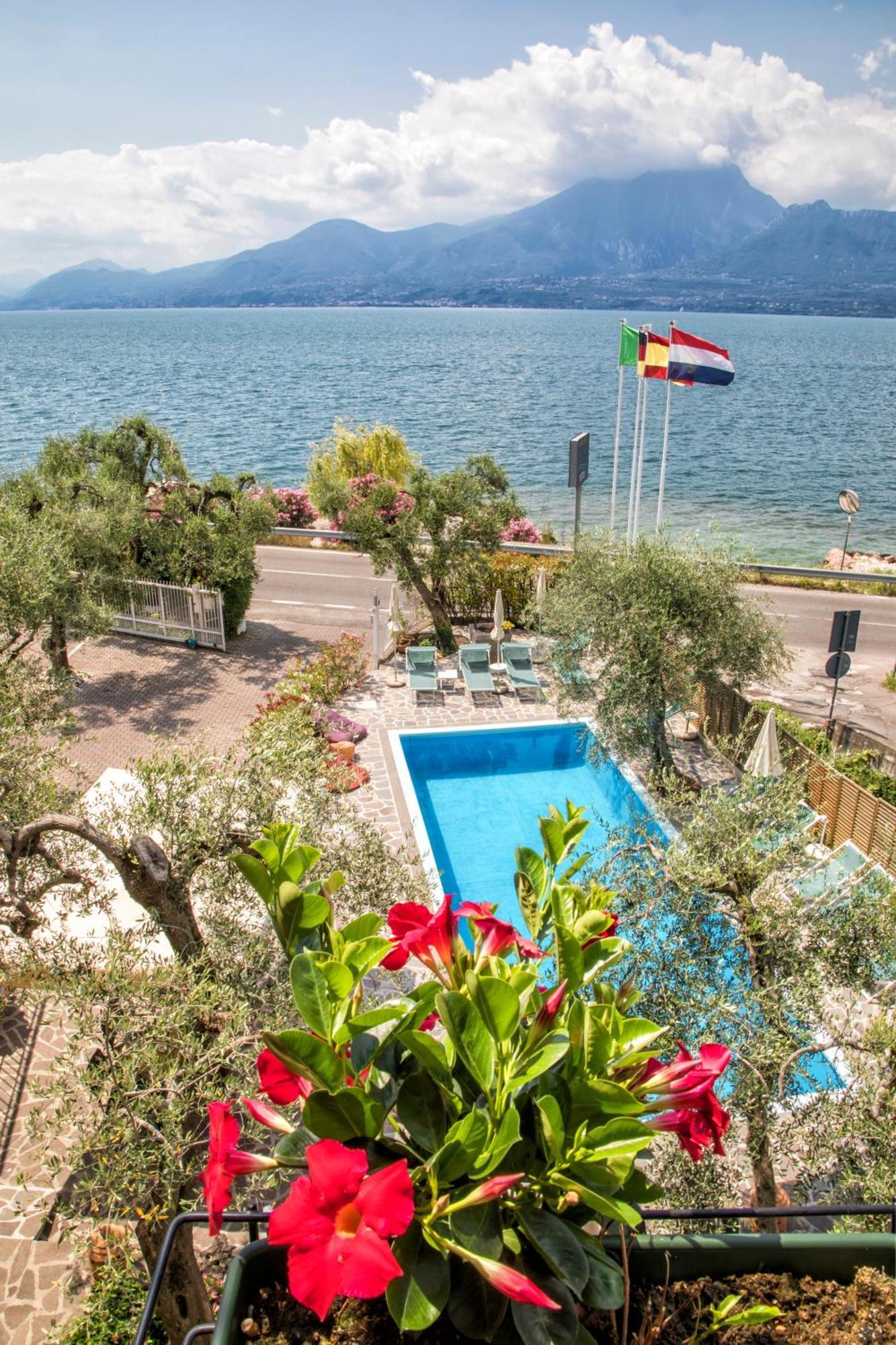 Residence Wieland Torri Del Benaco Exterior photo
